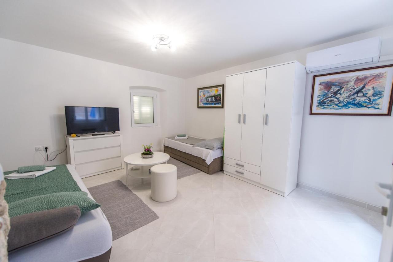 Appartement La Casa Di Pietra à Krk Extérieur photo