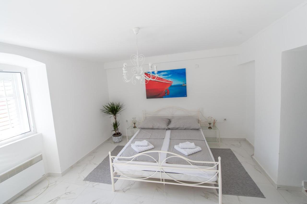 Appartement La Casa Di Pietra à Krk Extérieur photo